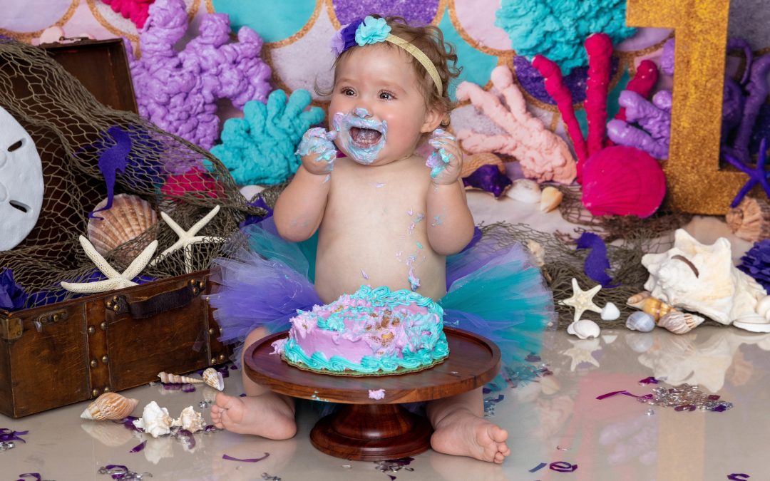 A Cake Smash Photoshoot captures your child’s personality